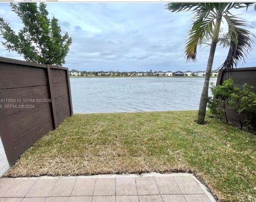9117 Nw 159th St, Miami Lakes, FL, 33018-1424 | Card Image