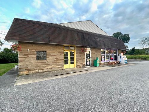 11253 Kinsman Rd, Newbury, OH, 44065-9601 | Card Image