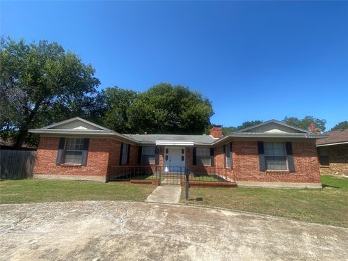 1507 S Main St, Duncanville, TX, 75137-4001 | Card Image