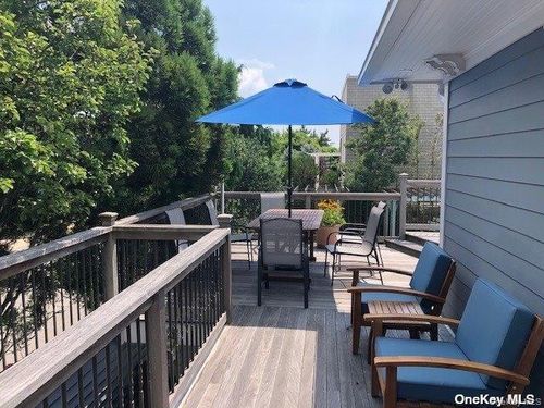14 Kensington St, Lido Beach, NY, 11561-5104 | Card Image