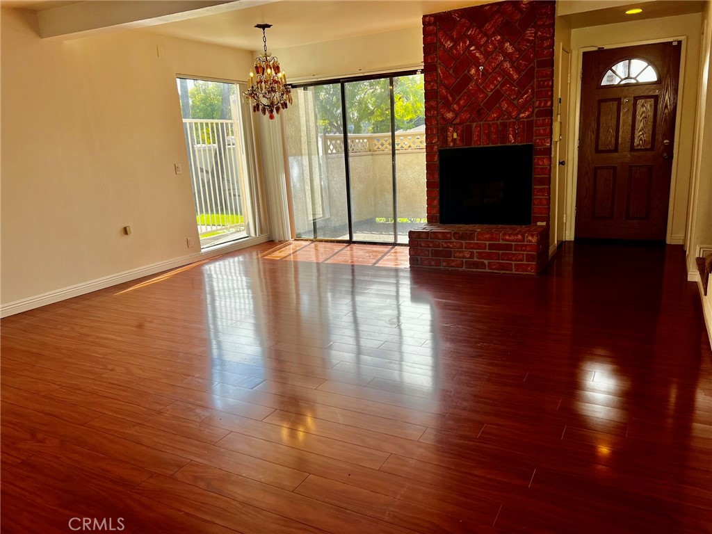 Residential in Reseda 3