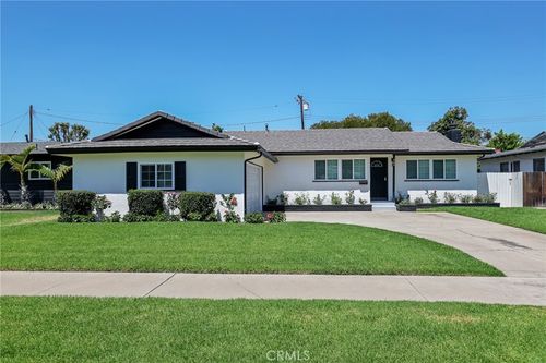 424 S Lilac Ln, Orange, CA, 92868-4141 | Card Image