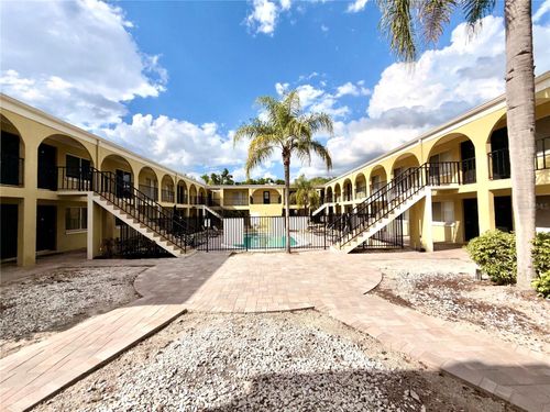 100-3206 W Azeele St, Tampa, FL, 33609-4903 | Card Image