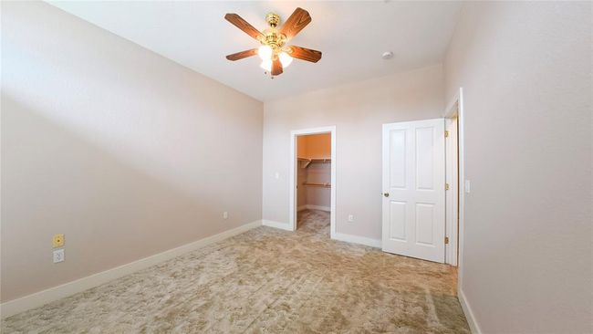 1212 W North St, House other with 3 bedrooms, 3 bathrooms and 2 parking in Louise TX | Image 36
