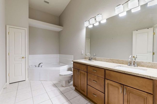 115 Brent Cir, Townhouse with 3 bedrooms, 3 bathrooms and null parking in OLDSMAR FL | Image 14