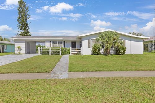 2219 Beacon Dr, PORT CHARLOTTE, FL, 33952-5664 | Card Image