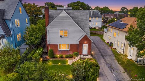 165 Hale Ave, White Plains, NY, 10605-1417 | Card Image