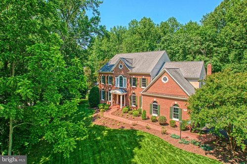 1296 Newkirk Ct, Vienna, VA, 22182-1371 | Card Image