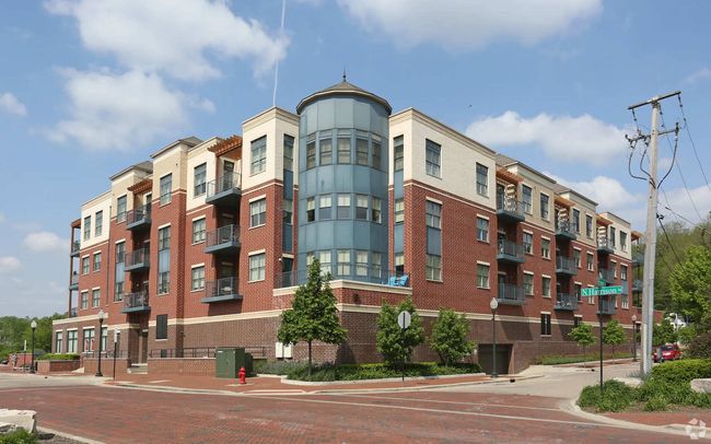 APT-311 - 1 N Main St, Condo with 1 bedrooms, 1 bathrooms and 1 parking in Algonquin IL | Image 82