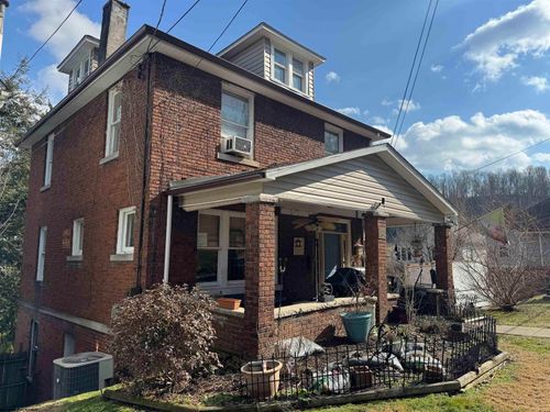 523 S 7th St, Clarksburg, WV, 26301-3627 | Card Image