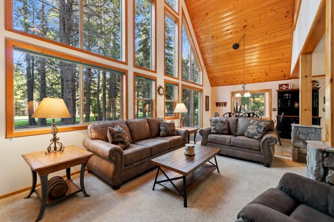 14010 Skiview Loop, House other with 3 bedrooms, 2 bathrooms and null parking in Truckee CA | Image 13