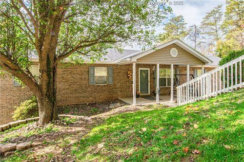 105 Flintstone Dr, Eleanor, WV, 25070-1407 | Card Image