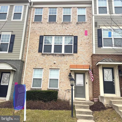 44071 Eastgate View Dr, CHANTILLY, VA, 20152-6121 | Card Image