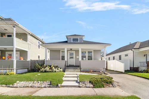 49 Harcourt Ave, Pawtucket, RI, 02861-2413 | Card Image