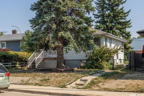 2113 Wascana St, Regina, SK, S4T4K1 | Card Image