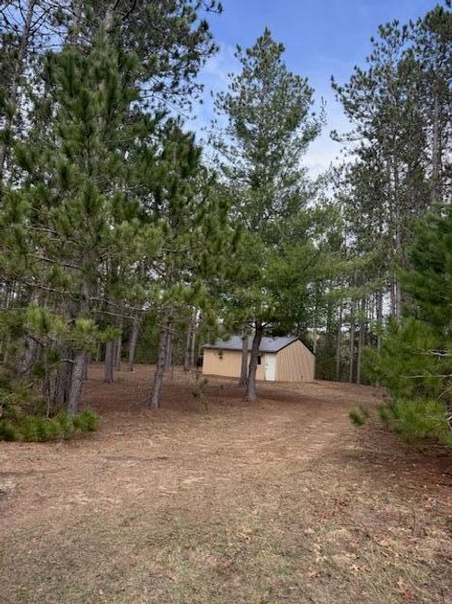 22440 11 Mile Road, Reed City, MI, 49677 | Card Image