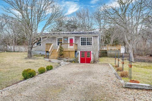 67 12th St S, Edgartown, MA, 02539-6824 | Card Image
