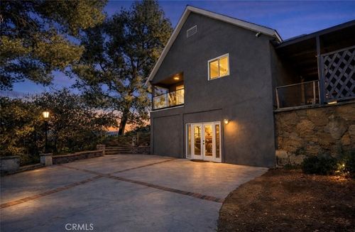 2364 Las Palomas Dr, La Habra Heights, CA, 90631-7766 | Card Image