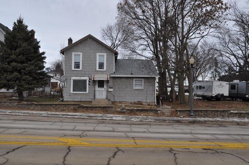 725-w-galena-ave-730 W Galena Avenue, Freeport, IL, 61032 | Card Image