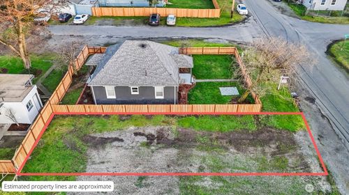 755 110th St S, Tacoma, WA, 98444-5668 | Card Image