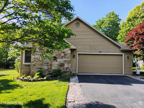 112 Howard Ter, Crossville, TN, 38558-7126 | Card Image