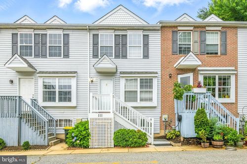 111 Gateway Dr, NEWARK, DE, 19711-3562 | Card Image