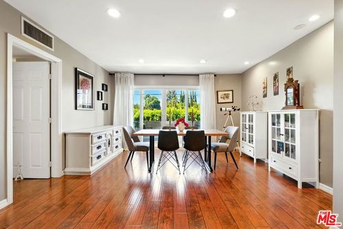 210-12955 Riverside Dr, Sherman Oaks, CA, 91423-2209 | Card Image