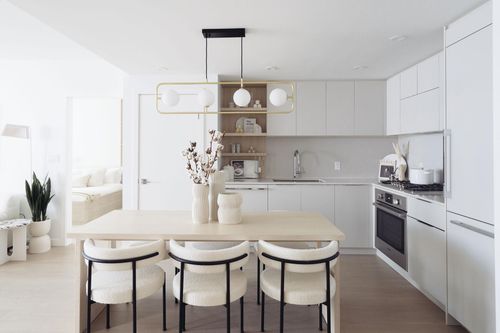 606-311 Alderson Ave, Coquitlam, BC, V3K1T4 | Card Image