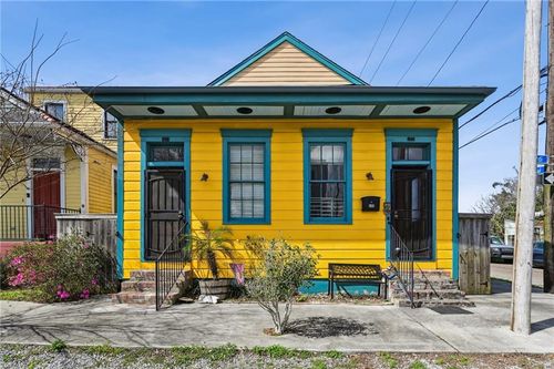 640 Lizardi St, New Orleans, LA, 70117-3851 | Card Image