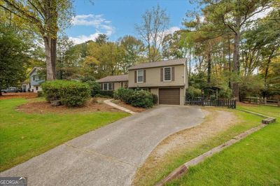 460 N Pond Trail, House other with 3 bedrooms, 2 bathrooms and 1 parking in Roswell GA | Image 1