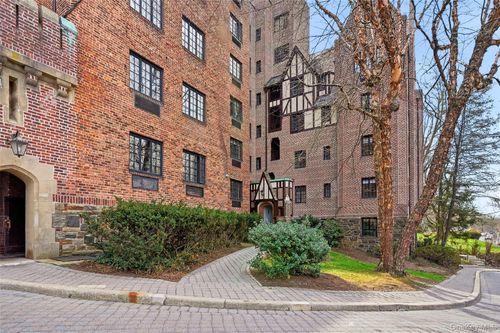 apt-d41-66 Milton Rd, Rye, NY, 10580-3870 | Card Image