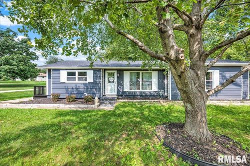 4726 N Ridgelawn Pl, Peoria, IL, 61615-3625 | Card Image