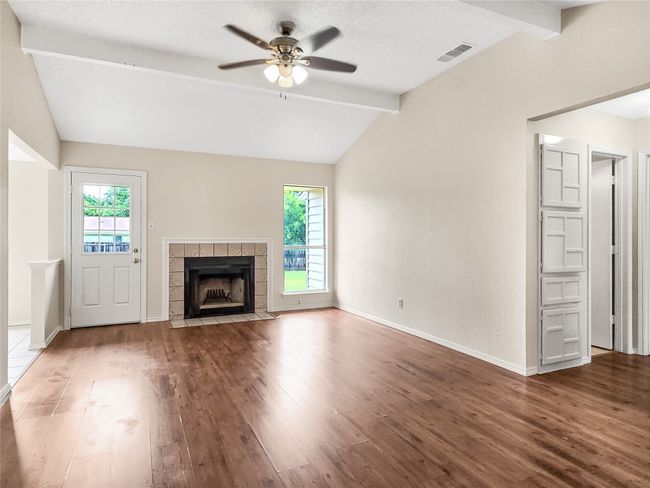631 Sharp St, House other with 3 bedrooms, 2 bathrooms and null parking in Mansfield TX | Image 4