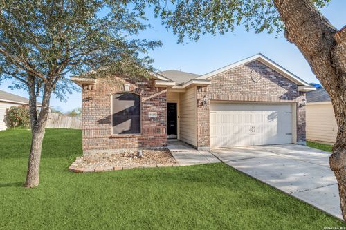 6523 Luckey Sq, San Antonio, TX, 78252-2324 | Card Image