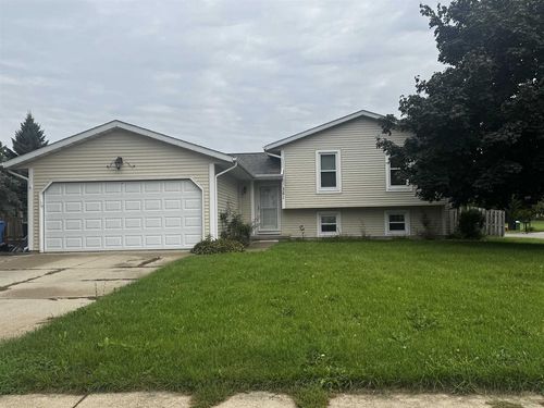 381 Cherry Wood Drive, OREGON, WI, 53575 | Card Image