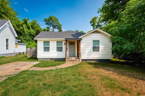 3210 Lamar St, Little Rock, AR, 72205-5852 | Card Image