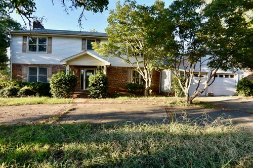 2301 Marietta Ave, Muscle Shoals, AL, 35661 | Card Image