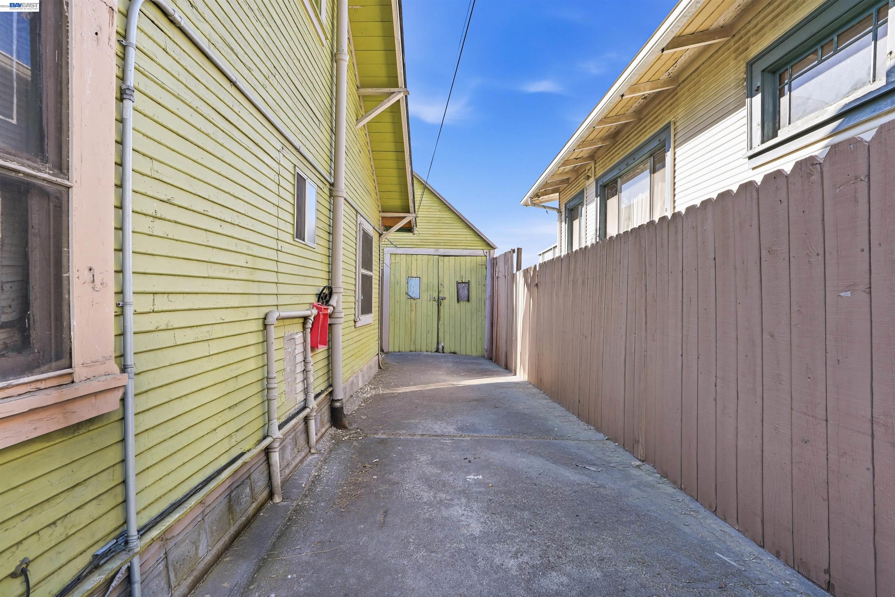 Residential in Oakland 5