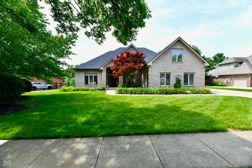 1324 Eagle Valley Dr, Greenwood, IN, 46143-9687 | Card Image