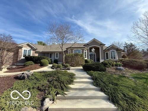 3799 N Foxcliff Dr E, Martinsville, IN, 46151-5949 | Card Image