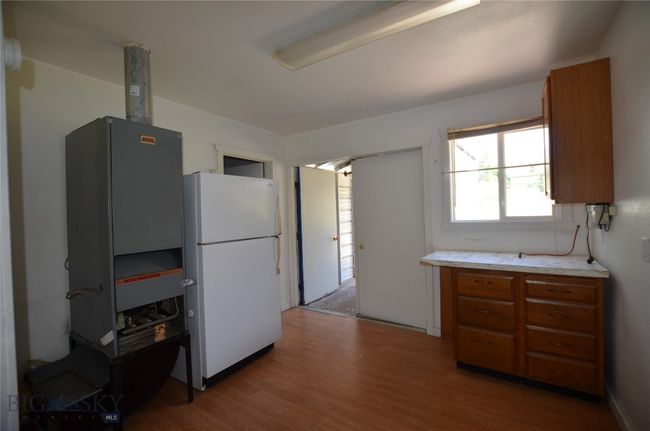 Heating guest house | Image 34