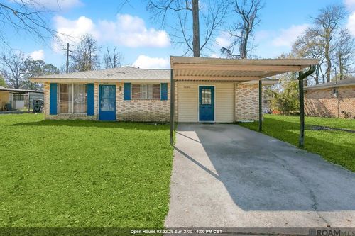 9490 Dabney Dr, Denham Springs, LA, 70726-2246 | Card Image