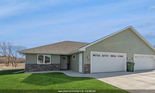 559 Summer Drive, BRILLION, WI, 54110 | Card Image