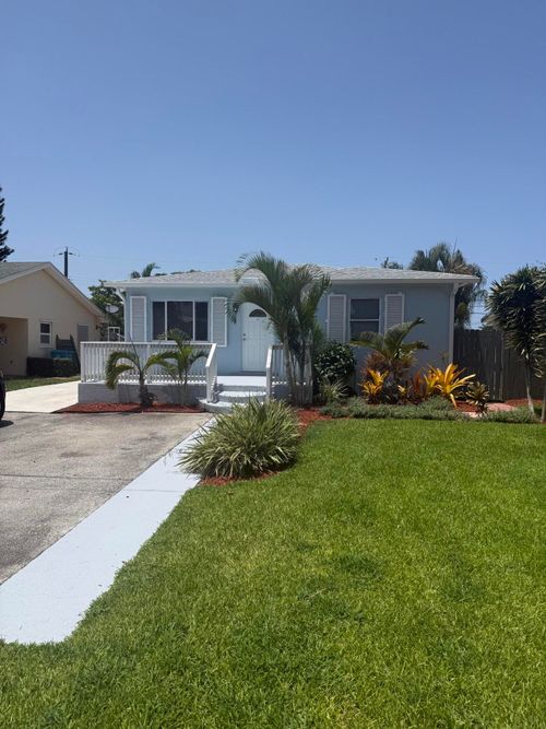135 Se 5th Ave, Boynton Beach, FL, 33435-4532 | Card Image