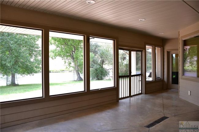 581 River Bend Road, House other with 4 bedrooms, 4 bathrooms and null parking in Fort Smith MT | Image 17