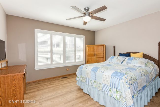 1351 Woodlake Dr, Townhouse with 2 bedrooms, 2 bathrooms and 1 parking in Carol Stream IL | Image 13