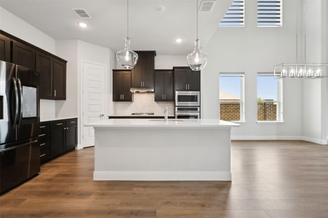6322 Farndon Dr, House other with 4 bedrooms, 4 bathrooms and null parking in Aubrey TX | Image 6