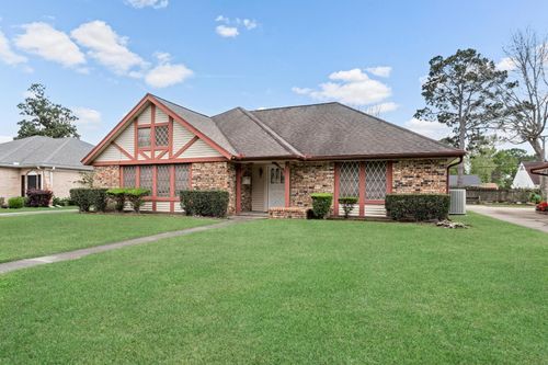 3111 Memphis Ave, Nederland, TX, 77627-6737 | Card Image