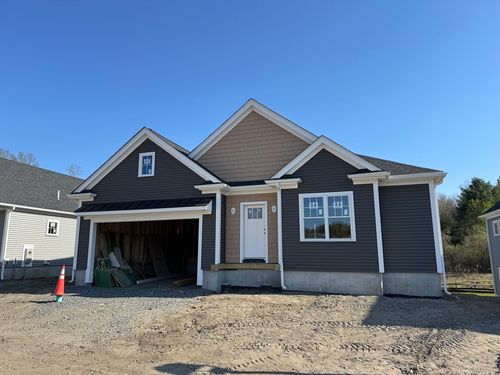 31 Cutter Dr, South Easton, MA, 02375-2303 | Card Image