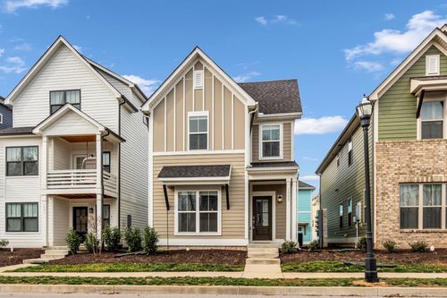 1055 Emery Bay Cir, Hendersonville, TN, 37075-4780 | Card Image